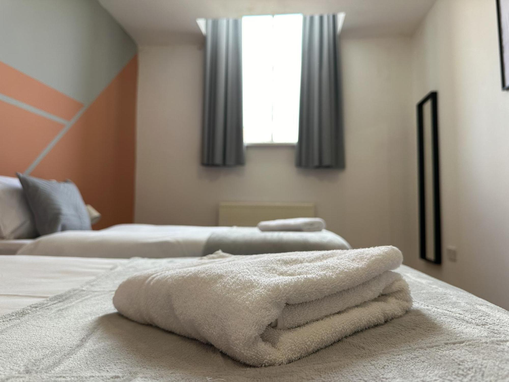 גטשהד Great Offers On Long Stays!! Laluna Apartments מראה חיצוני תמונה