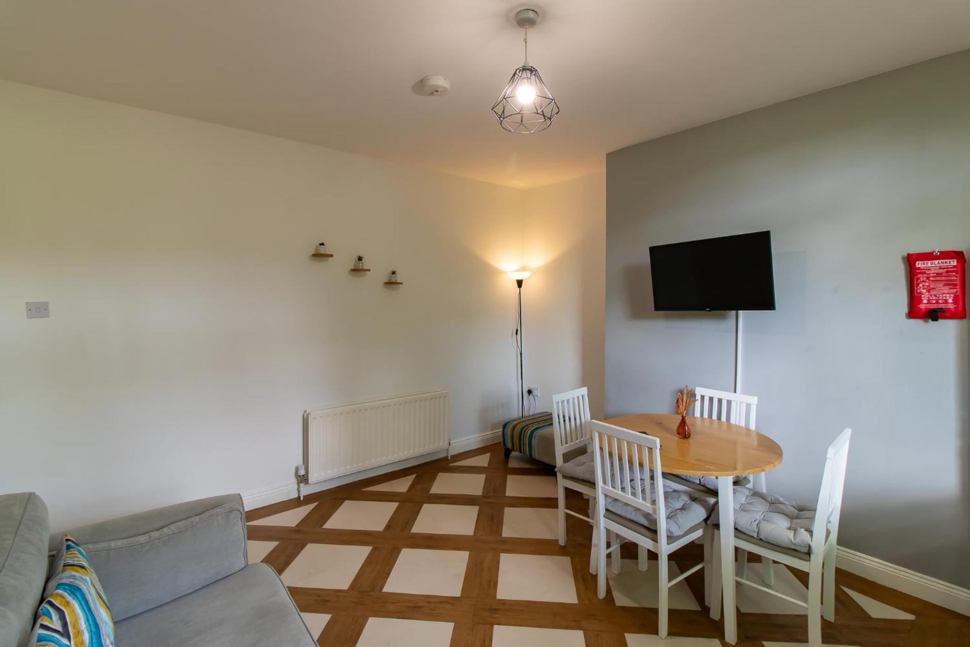 גטשהד Great Offers On Long Stays!! Laluna Apartments מראה חיצוני תמונה